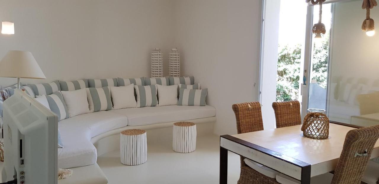 Casa Mirella Apartment ฟาวีญานา ภายนอก รูปภาพ