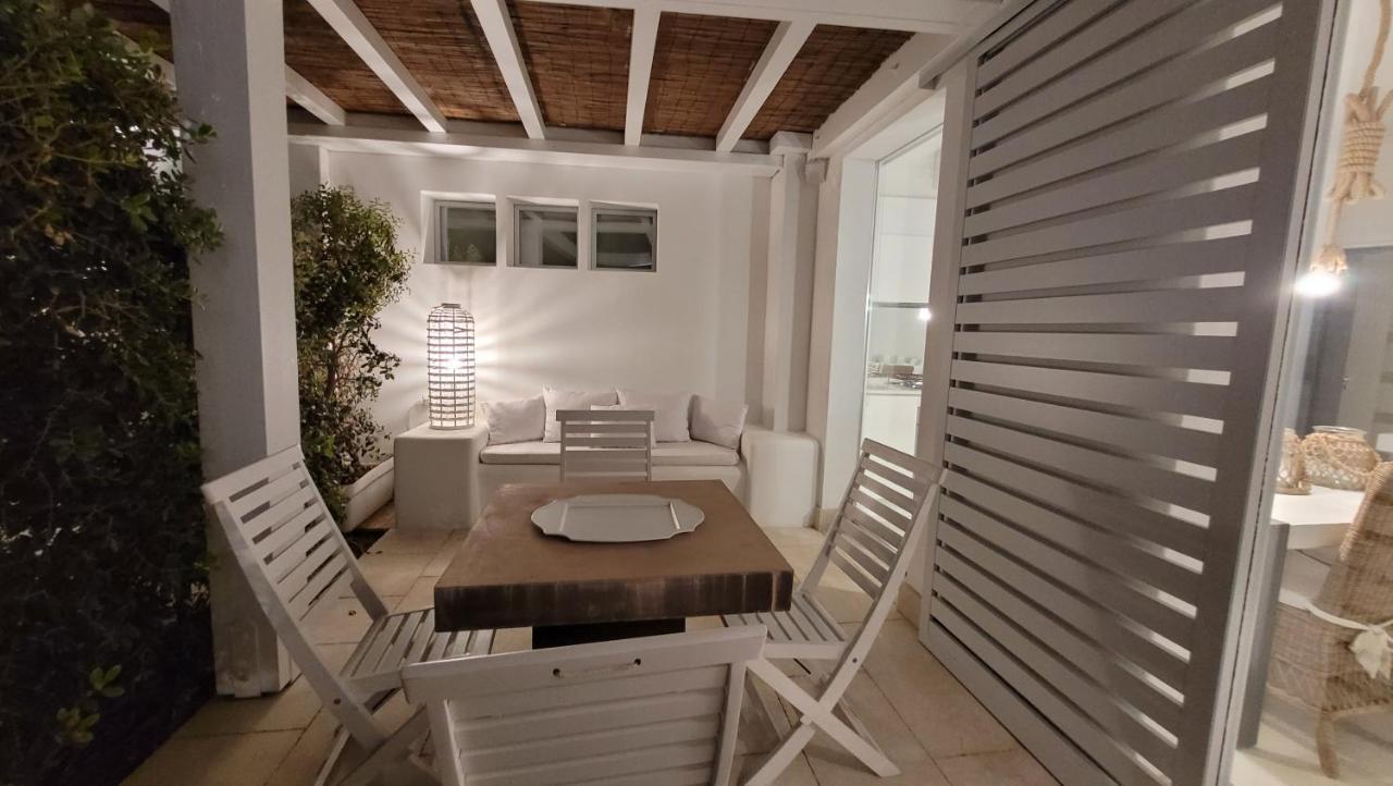 Casa Mirella Apartment ฟาวีญานา ภายนอก รูปภาพ