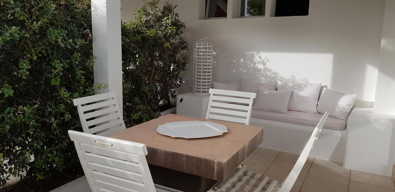 Casa Mirella Apartment ฟาวีญานา ภายนอก รูปภาพ