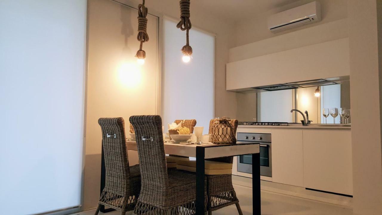 Casa Mirella Apartment ฟาวีญานา ภายนอก รูปภาพ