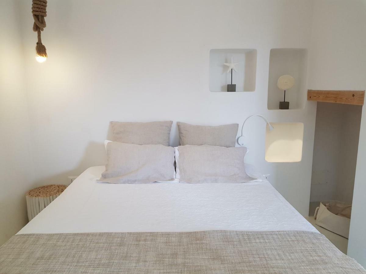 Casa Mirella Apartment ฟาวีญานา ภายนอก รูปภาพ